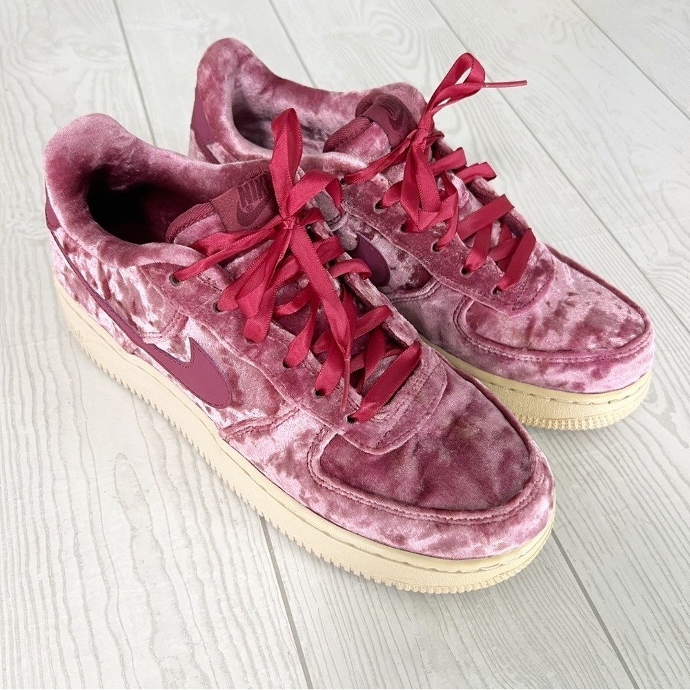 Nike Air Force 1 Low Crushed Velvet